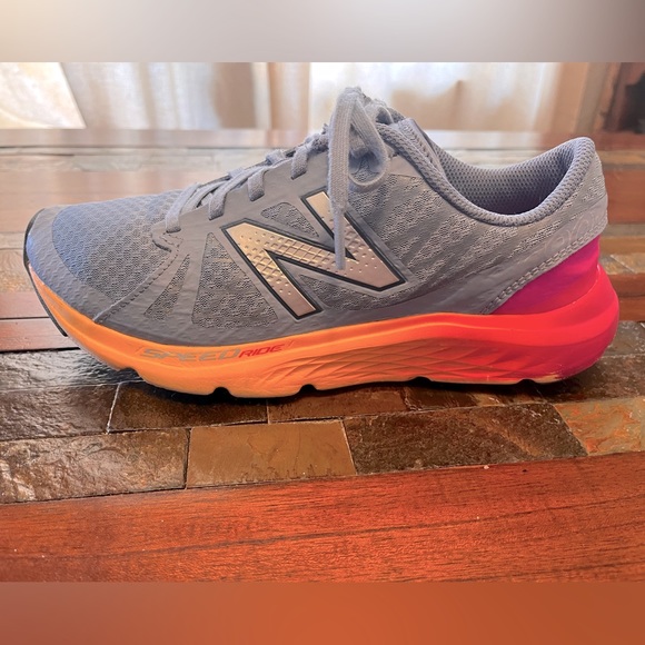 New Balance Women’s Size 9 Speed Ride  690v Running Shoes Blue Orange Pink - Picture 7 of 12